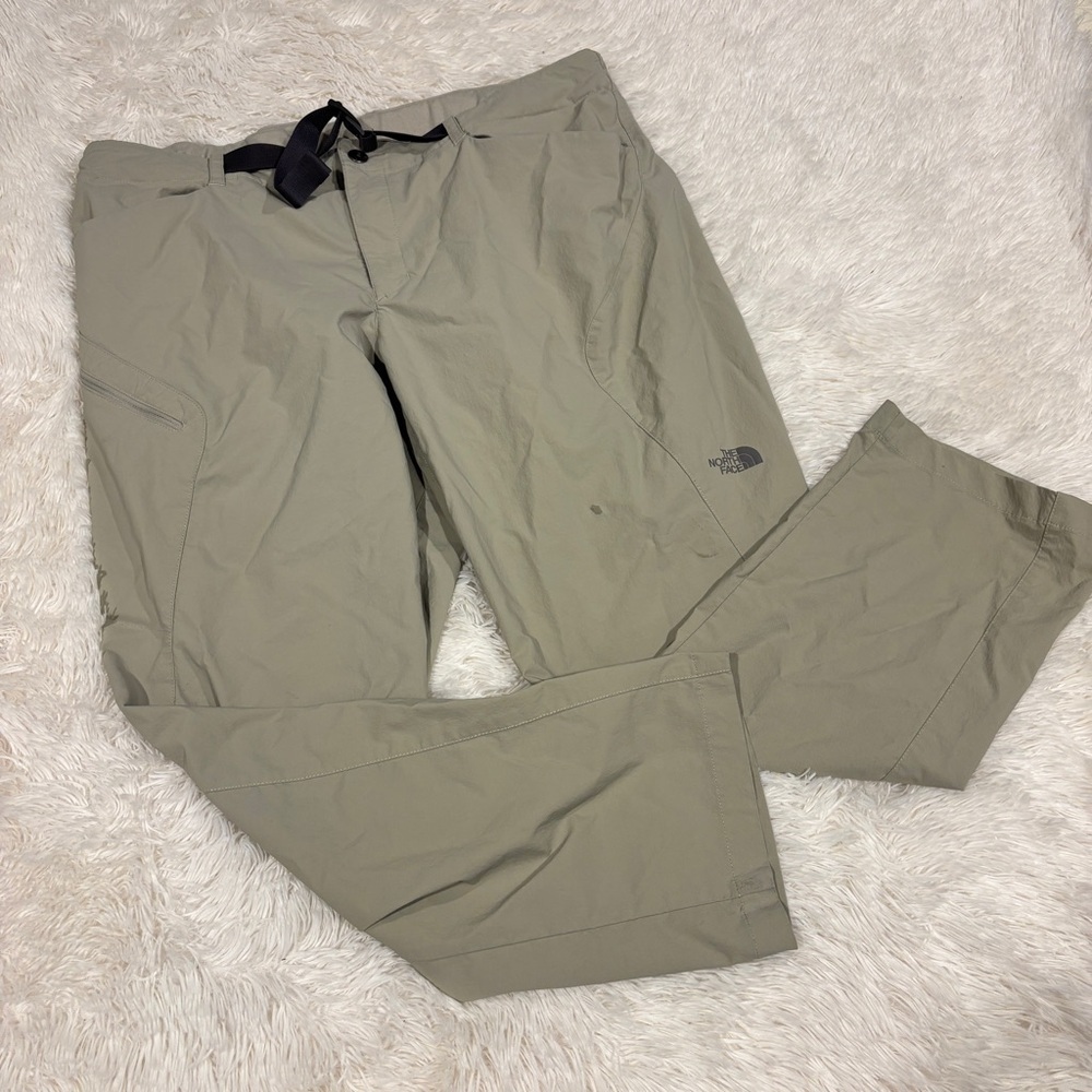 THE NORTH FACE men khaki belted nylon hiking cargo pants Size 40